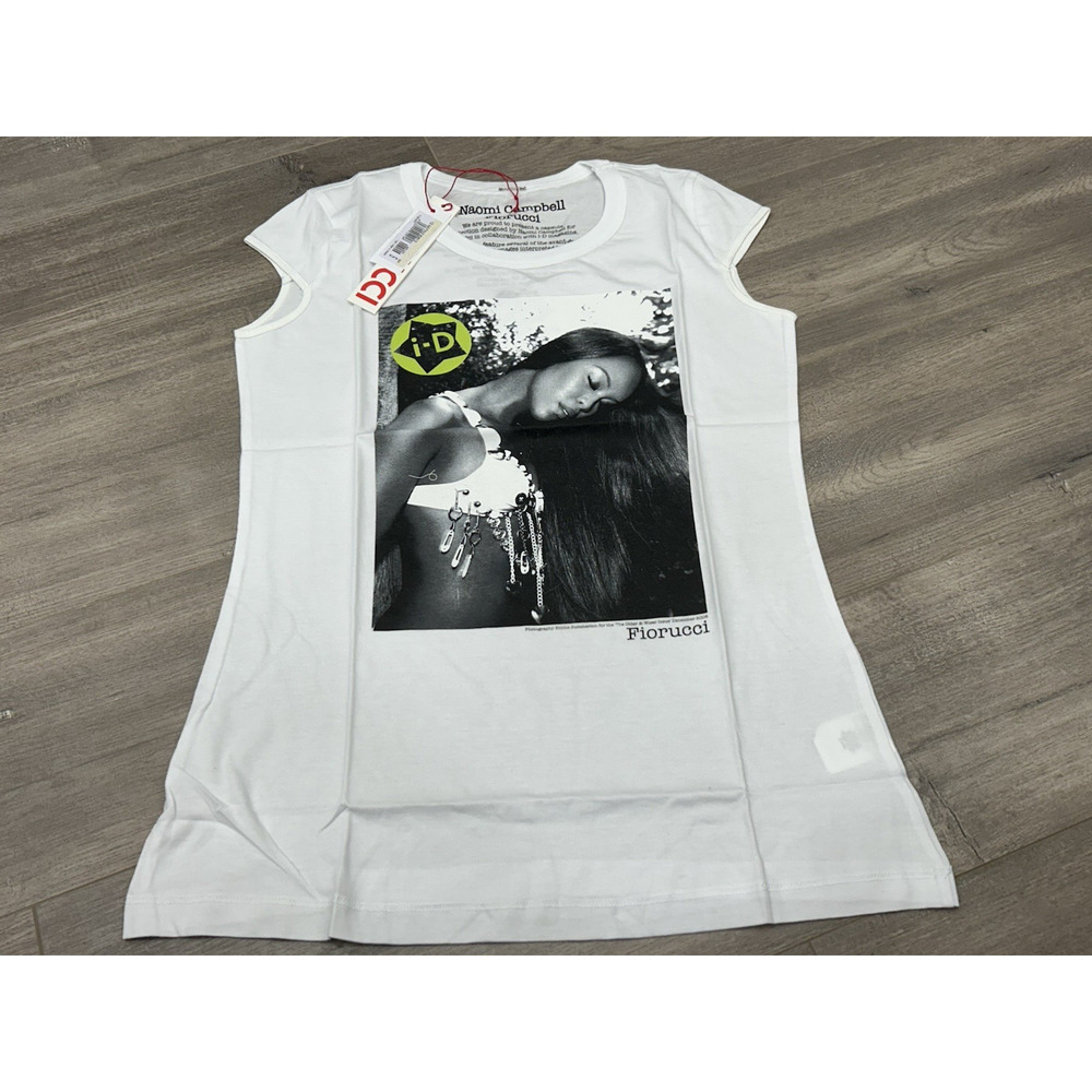 NWT FIORUCCI White Naomi Campbell Printed Graphic T-Shirt Cap‎ Sleeve Size Small